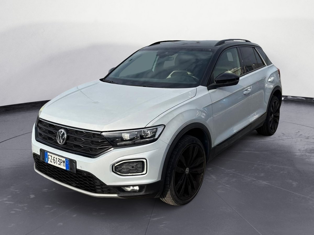 Volkswagen T-Roc fotografata presso Rossi Leauto